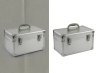 Antes y después de eliminación de fondo para maletín médico de aluminio
